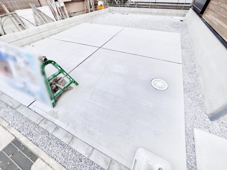 �@�����Ɍ������Ȃ����ԃX�y�[�X�B