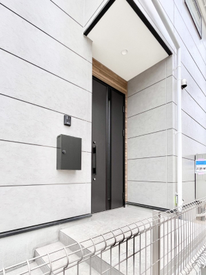 ���ց@��؂ȉƑ��A���q���o�}���錺�ցB