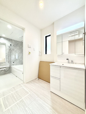 ���̑��@�������̂�����K��Ԃł��B�����̐g�x�x���C�����ǂ����g�������܂��B 