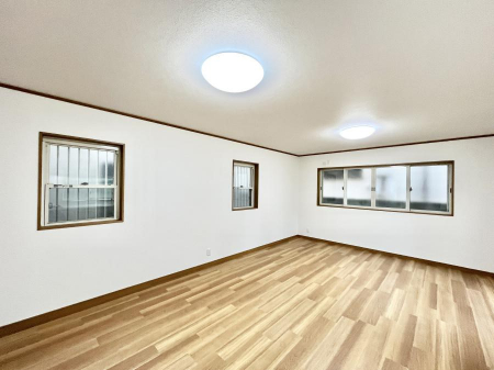 ���̑����ρ@�Ƒ������R�ƏW�܂�e���̃X�y�[�X�ɂȂ肻���@