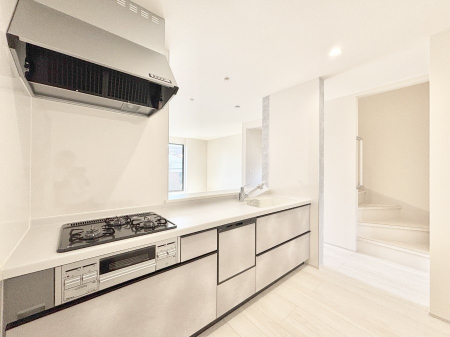 �L�b�`���@��Ƃ肠��L�b�`���ł͂��Ƒ��Ɗy�������������ł��܂��B