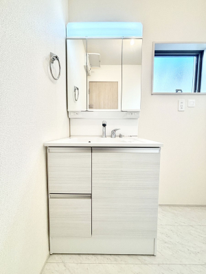 ���ʑ�E���ʏ��@�傫�����₷���O�ʋ��Ő�����������ʑ�́A�g�����Ȃ݃`�F�b�N�┧�̂������ɂ������߂ł��B 