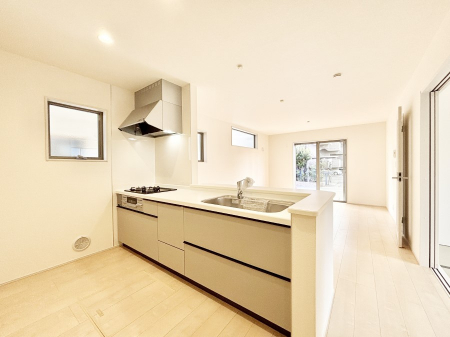 �L�b�`���@���������Ȃ��炲�Ƒ��Ƃ̉�b���y���߂�ΖʃJ�E���^�[�L�b�`��