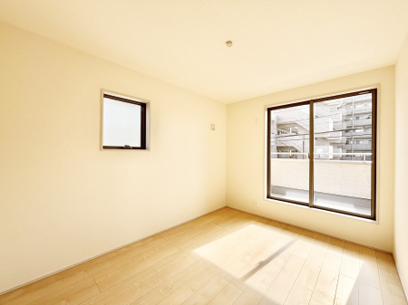 ���̑����ρ@�o���R�j�[���J�������v���X���Ă����m��