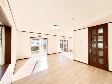 ���̑����ρ@�Ƒ������R�ƏW�܂�e���̃X�y�[�X�ɂȂ肻��