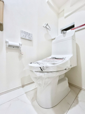 �g�C���@�g�C����1�K��2�K���ꂼ��ɔz�u����Ă��ĂƂĂ��֗��ł��B 