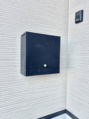 ���̑��@�V���v���f�U�C���̃|�X�g�B