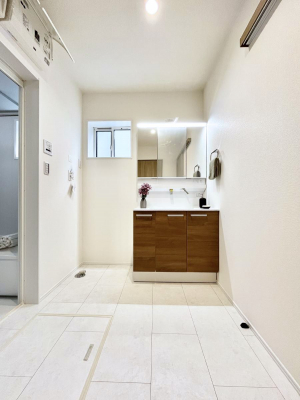 ���ʑ�E���ʏ��@�傫�����₷���O�ʋ��Ő�����������ʑ�́A�g�����Ȃ݃`�F�b�N�┧�̂������ɂ������߂ł��B 