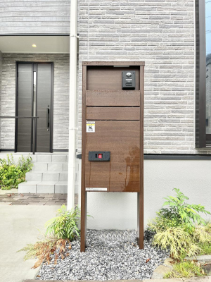 ���̑��@�\�D�E�C���^�[�z���E�|�X�g�E��z�a�n�w���ЂƂɏW��B�G���g�����X�ɂȂ��ރV���v���f�U�C���B