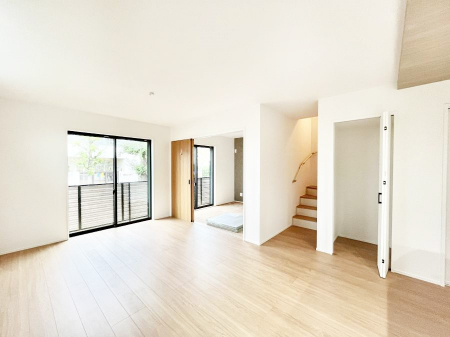 ̑ρ@ƑƂ̃R~jP[V[܂郊rOCKi̗p_CjO