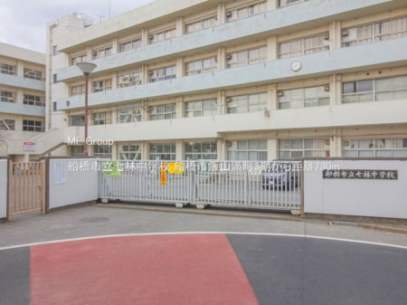 ���ӊ��@���w�Z 730m �D���s�����ђ��w�Z