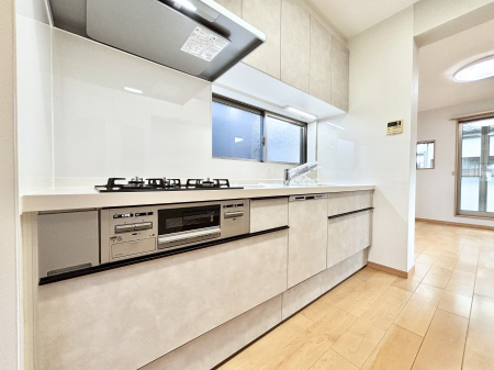 �L�b�`���@���Ƒ��̉�b�e�ޑΖʃL�b�`���I���������̃p�p�}�}�����Ƒ��Ɖ߂������Ԃ����������I