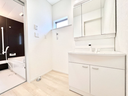 ���̑��@�������̂�����K��Ԃł��B�����̐g�x�x���C�����ǂ����g�������܂��B 