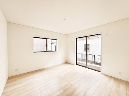 ���r���O�@�傫�ȑ����炽���Ղ�̗z���ƕ����������郊�r���O