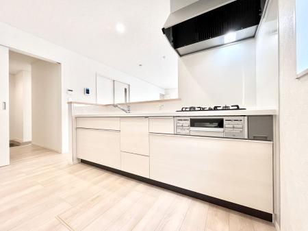 �L�b�`���@���������Ȃ���ł����Ƒ��Ƃ̉�b���y���߂�ΖʃL�b�`��