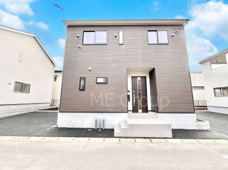 ���n�O�ώʐ^�@�������ꂽ�O�ρA�㎿�ȏZ��Ԃ��L���鎺���͉i�����S���ĉ߂�����Z���ł��B 