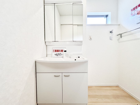 ���ʑ�E���ʏ��@���[�͂Ƌ@�\���ɗD�ꂽ���ʉ��ϑ�