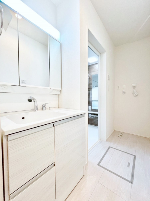 ���̑��@�������̂�����K��Ԃł��B�����̐g�x�x���C�����ǂ����g�������܂��B 