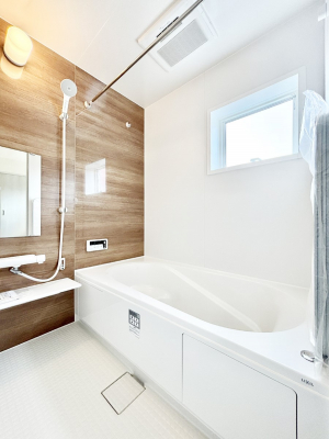 �����@����̔�������Ă���閾�邢�������̂���o�X���[��