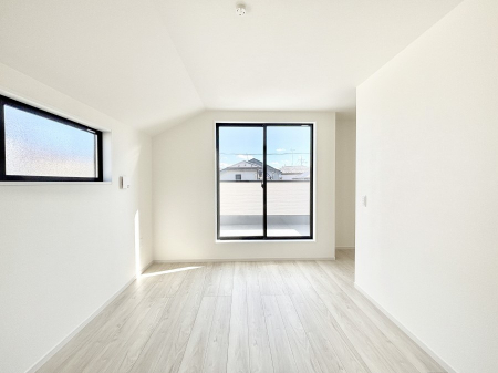 ���̑����ρ@�o���R�j�[���J�������v���X���Ă����m��