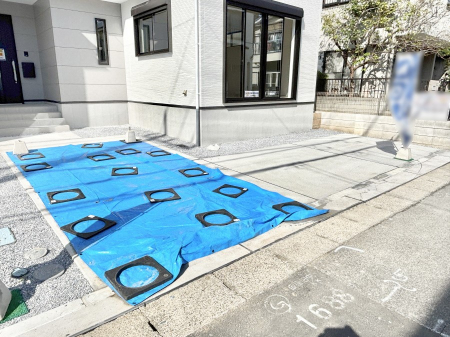 �@�����Ɍ������Ȃ����ԃX�y�[�X�B