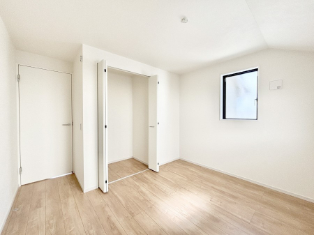 �Q���@�g���₷���`�Ńx�b�g��Ƌ�̒u�����ɂ����邱�Ƃ�����܂���B   