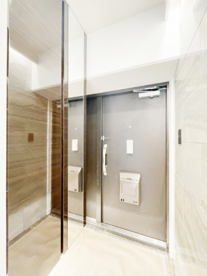 ���ց@�Ƒ��̋A��₨�q�l�������������}���錺��