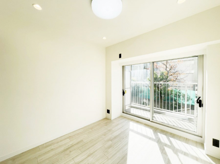 ���̑����ρ@�o���R�j�[���J�������v���X���Ă����m��