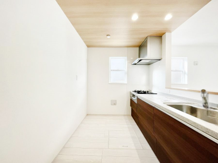 �L�b�`���@�L�X�Ƃ����g������̗ǂ��L�b�`���œ��X�̂��������y�����Ȃ肻��