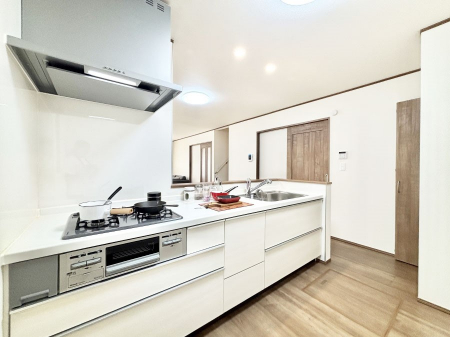 �L�b�`���@��Ƃ肠��L�b�`���ł͂��Ƒ��Ɗy�������������ł��܂��B