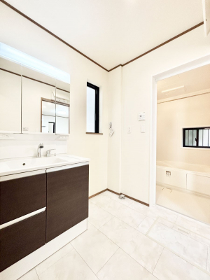 ���̑��@�L�X�Ƃ�Ƃ�̂��郉���h���[�X�y�[�X�B  