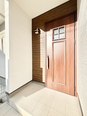 ���ց@��؂ȉƑ��A���q���o�}���錺�ցB