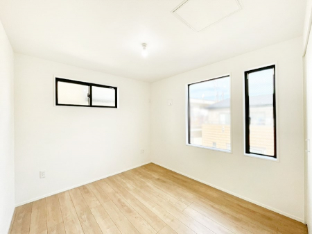 �Q���@�g���₷���`�Ńx�b�g��Ƌ�̒u�����ɂ����邱�Ƃ�����܂���B