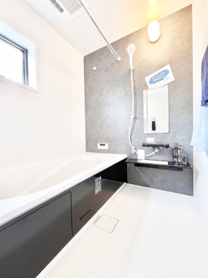 �����@����̔�������Ă���閾�邢�������̂���o�X���[��