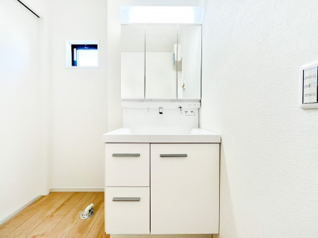 ���ʑ�E���ʏ��@���[�͂Ƌ@�\���ɗD�ꂽ���ʉ��ϑ�