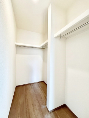 ���̑��@�m����WIC�B���s��������̂Ō���̈ߗނ�����������܂�܂��B