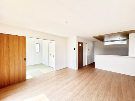 ���̑����ρ@�אڂ̘a�����J������΂���ɍL�X��Ԃ�