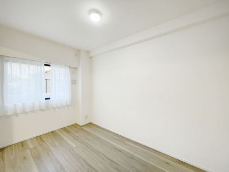 �Q���@�g���₷���`�Ńx�b�g��Ƌ�̒u�����ɂ����邱�Ƃ�����܂���B   