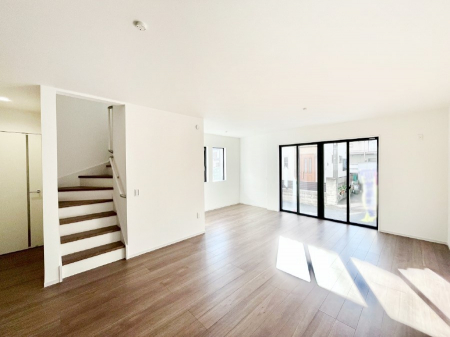 ���̑����ρ@���邢�z���������A�����̕��͋C�ɖ��������_�C�j���O�B   