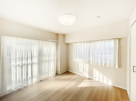 ���̑����ρ@�o���R�j�[���J�������v���X���Ă����m��  