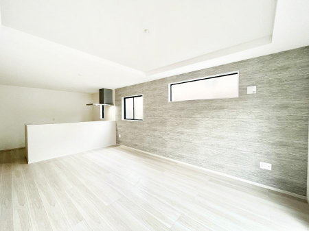 ���̑����ρ@�Ƒ��̏Ί炪���R�Ɛ��܂�Ă���A����ȕ��͋C�̃_�C�j���O�Ɏd�オ���Ă��܂�