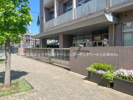 ӊ@wZ 400m r旧zK䒆wZ