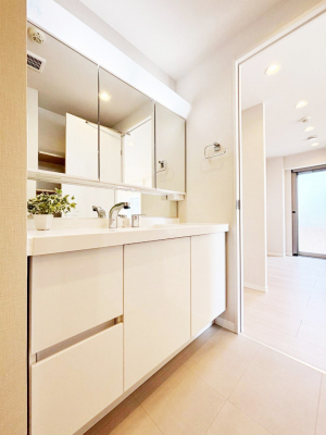 ���ʑ�E���ʏ��@������������ʉ��ώ��Œ��̐g�x�x�����K