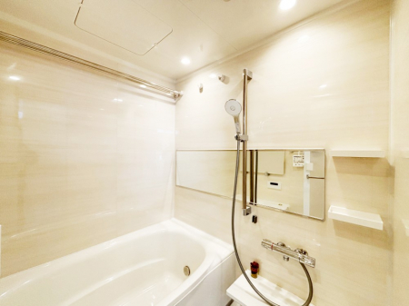 �����@����̔�������Ă���閾�邢�������̂���o�X���[��