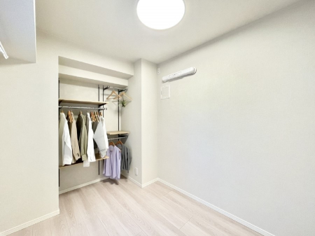 �Q���@�I�[�v���N���[�[�b�g�t���̂������ŏ[�������v���C�x�[�g���Ԃ��߂����܂��B