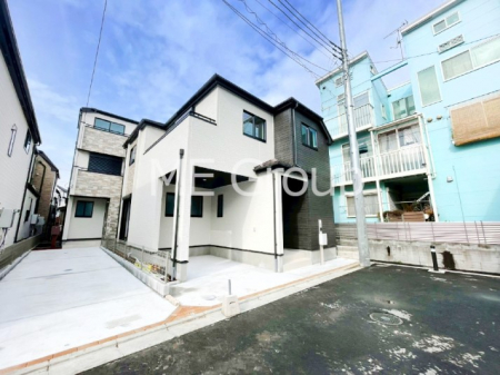 ���n�O�ώʐ^�@�Ƒ����J�[�܂�ΖʃL�b�`�������r���O�C���K�i���̗p�����Ԏ��v�����I