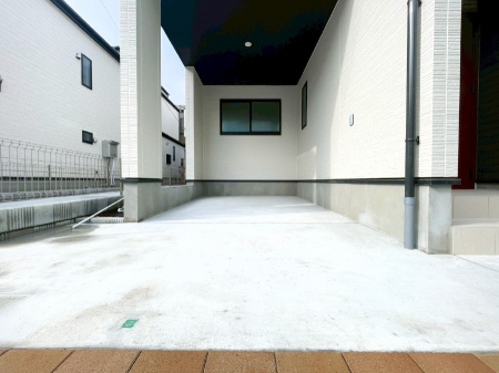 �@�J�������؂Ȉ��Ԃ����r���g�C���K���[�W  