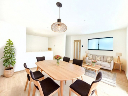 ���r���O�@���邢�z���ɕ�܂��S�n�̂悢���r���O�ŉƑ��c���I�@���Ƌ��CG�ł�