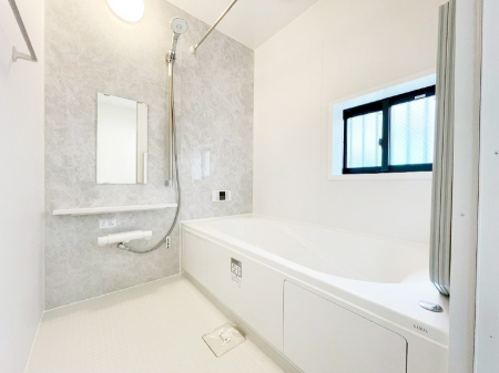 �����@����̔�������Ă���閾�邢�������̂���o�X���[��