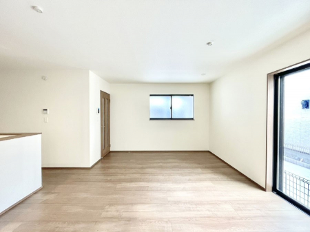 ���̑����ρ@�傫�ȑ����炽���Ղ�̗z���ƕ����������郊�r���O  